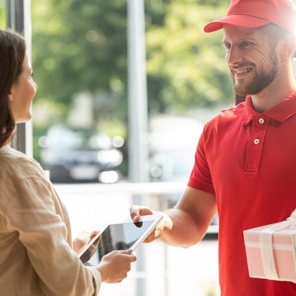 Como Economizar no Envio de Produtos para o Exterior